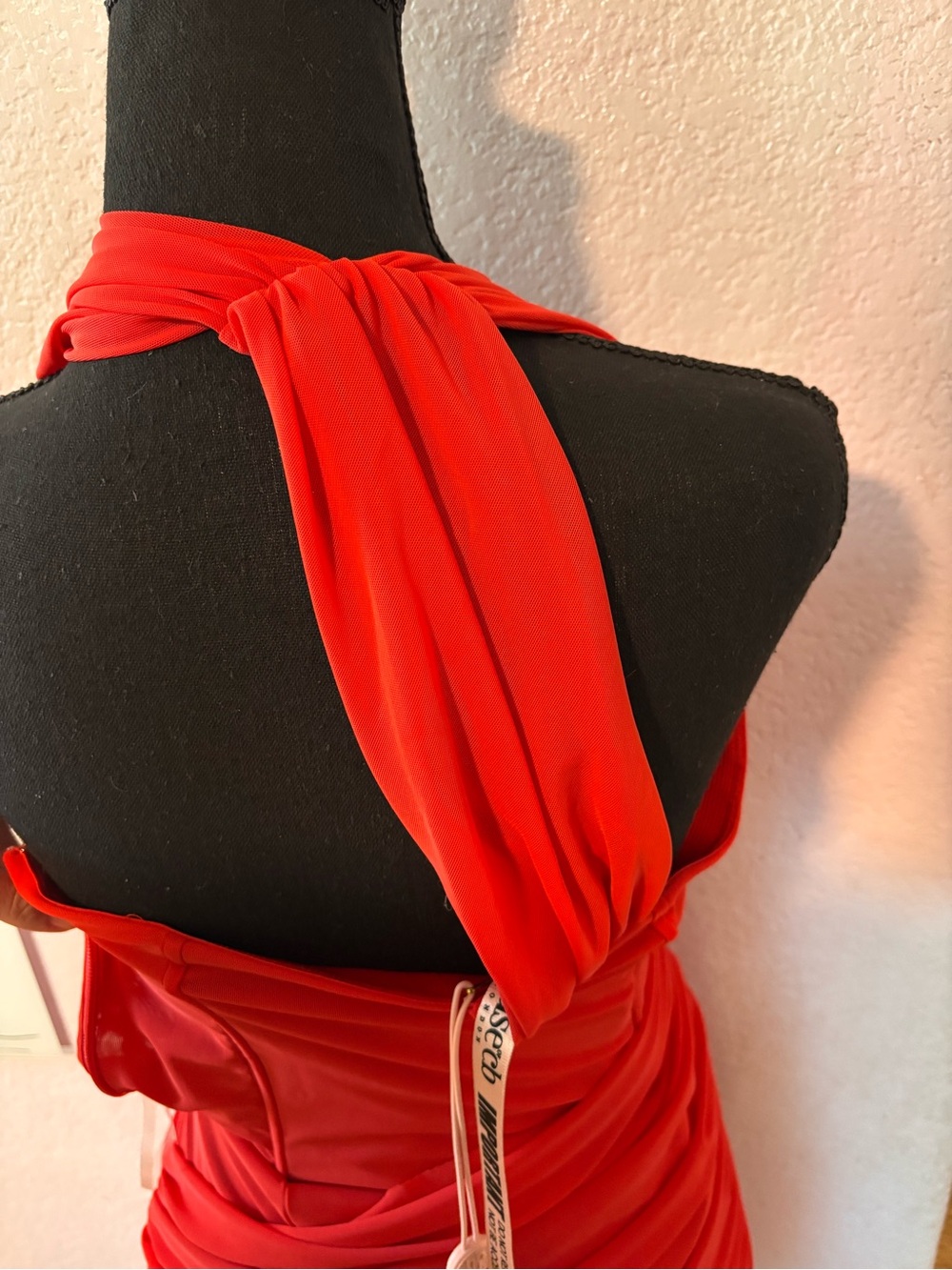 New House of CB red dress size medium plus cup - Picture 5 of 7